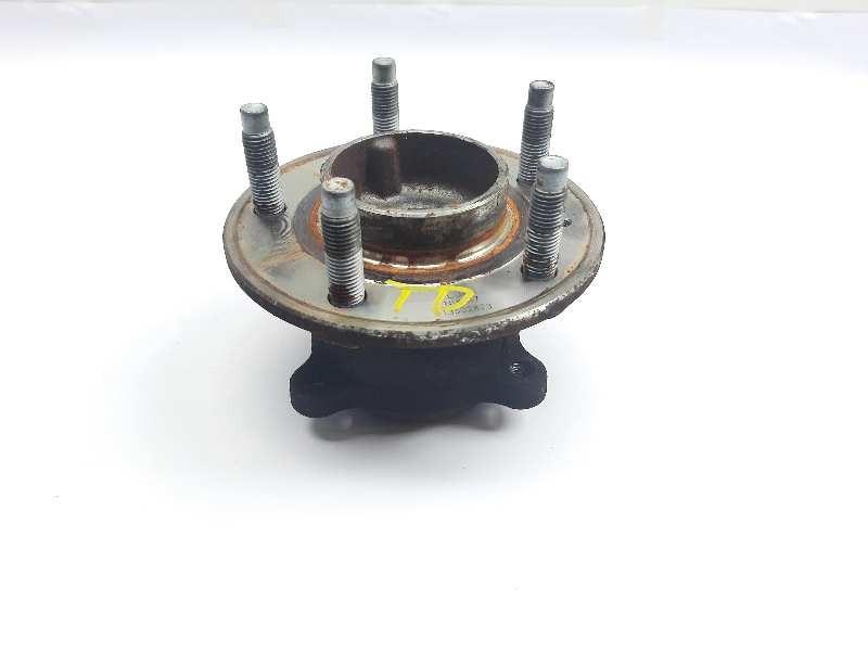 Recambio de buje para chevrolet cruze lt referencia OEM IAM 13502873  