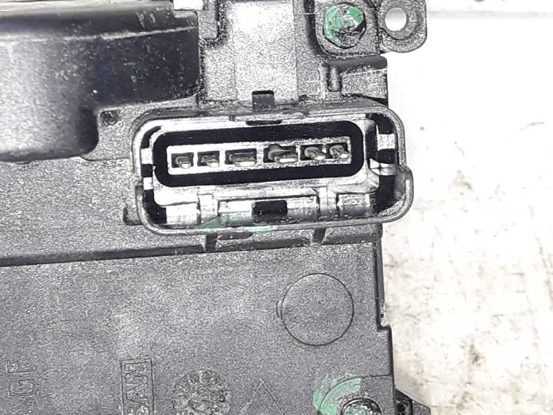 Recambio de cerradura puerta trasera derecha para renault scenic iii expression referencia OEM IAM 825020033R ELECTRICA 6 PINS