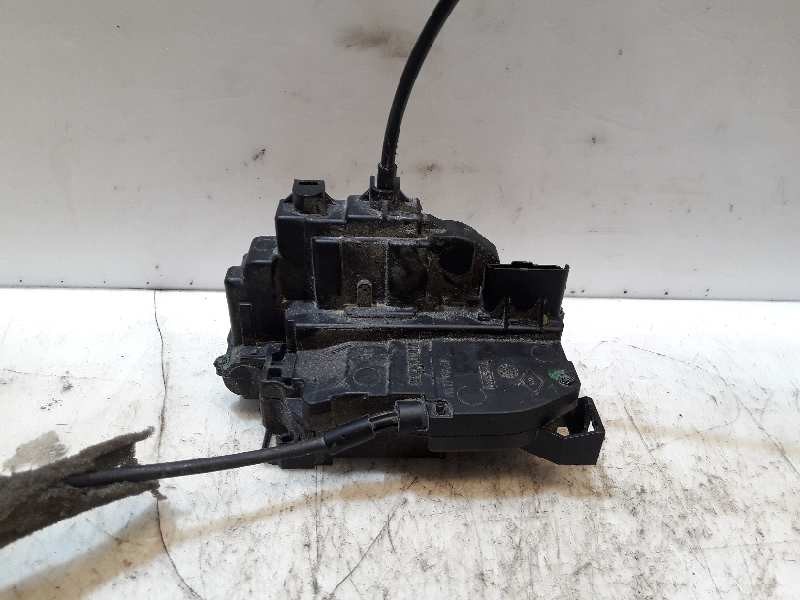 Recambio de cerradura puerta trasera derecha para renault scenic iii expression referencia OEM IAM 825020033R ELECTRICA 6 PINS