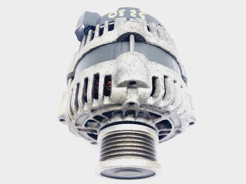 Recambio de alternador para opel insignia berlina cosmo referencia OEM IAM 13220076  