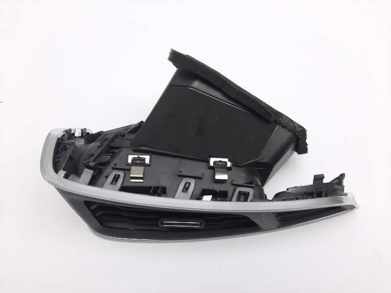 Recambio de rejilla aireadora para ford focus lim. (cb8) titanium referencia OEM IAM BM51018B08  