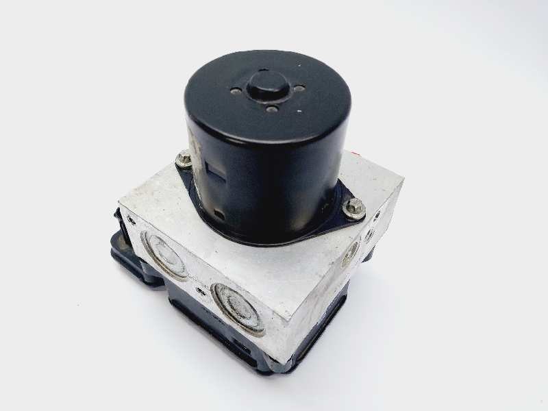 Recambio de abs para opel insignia berlina cosmo referencia OEM IAM 13328651  