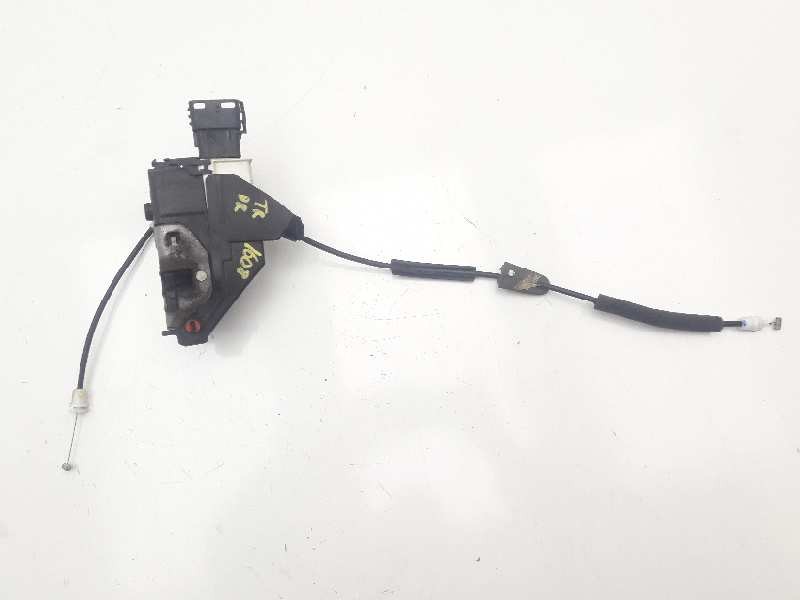 Recambio de cerradura puerta trasera derecha para citroen c3 sx referencia OEM IAM 732315  