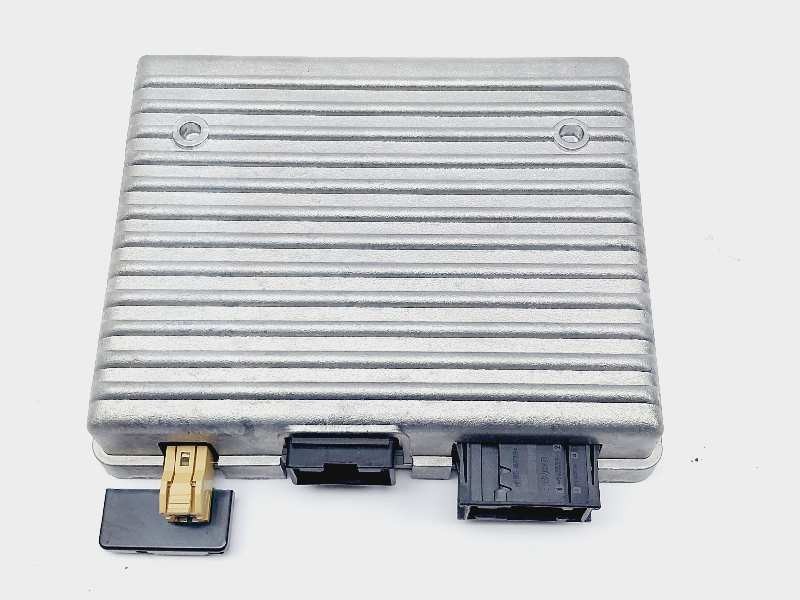 Recambio de modulo electronico para opel insignia berlina cosmo referencia OEM IAM 13334027  