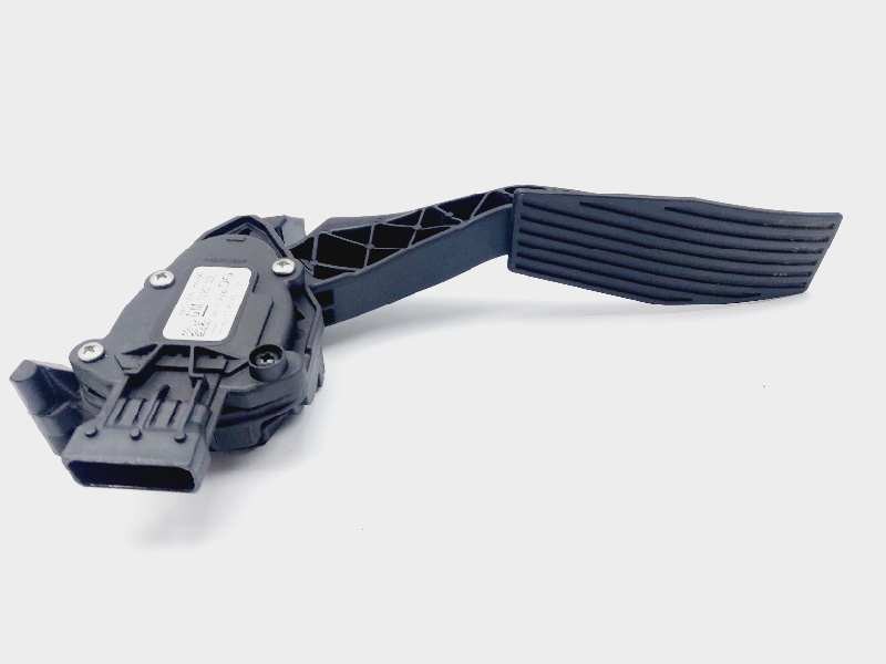 Recambio de potenciometro pedal para opel insignia berlina cosmo referencia OEM IAM 13237352  