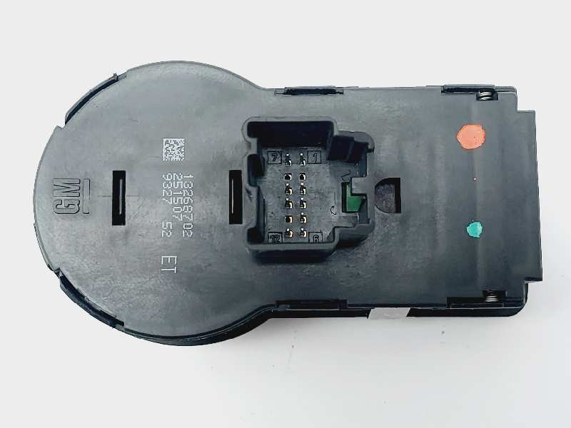 Recambio de mando luces para opel insignia berlina cosmo referencia OEM IAM 13268702  