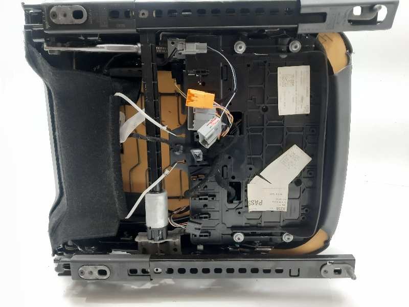 Recambio de asiento delantero derecho para jaguar xf 2.2 diesel referencia OEM IAM DX2314A699 5D040875 