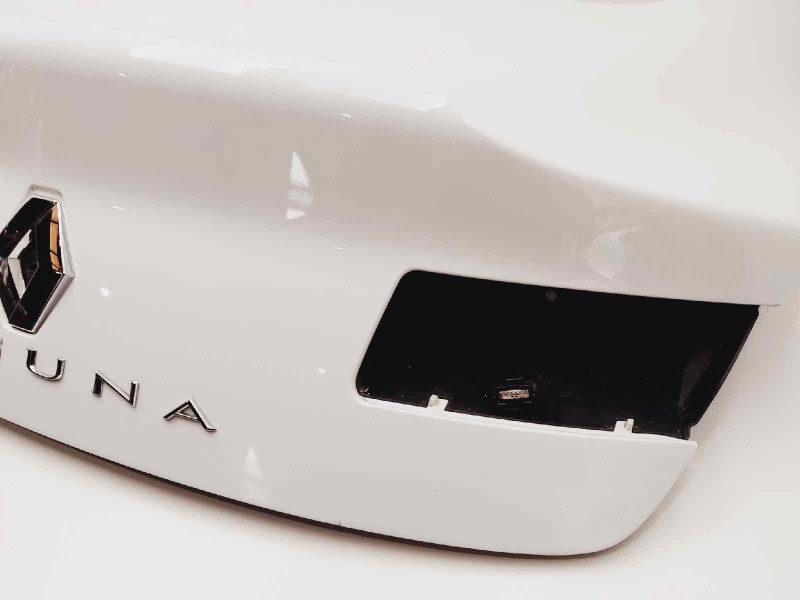 Recambio de porton trasero para renault laguna coupe monaco gp referencia OEM IAM 901220005R  
