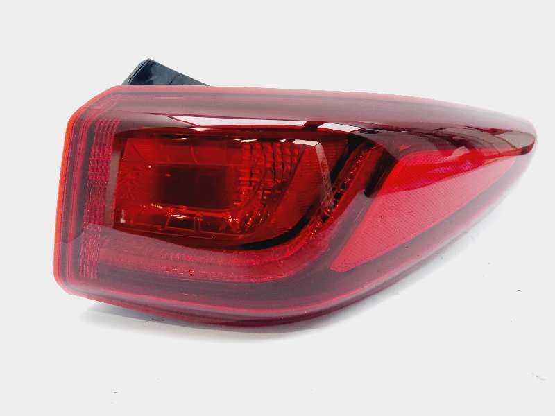 Recambio de piloto trasero derecho para hyundai kona essence 2wd referencia OEM IAM 92402J90 92402J9000 