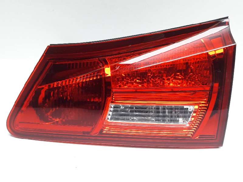 Recambio de piloto trasero derecho para lexus is200 (ds2/is2) 220d referencia OEM IAM I090037  