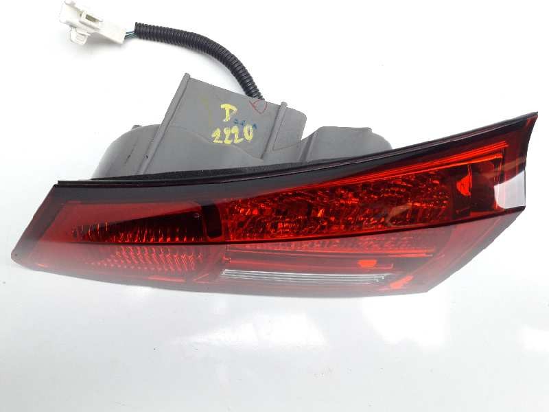 Recambio de piloto trasero derecho para lexus is200 (ds2/is2) 220d referencia OEM IAM I090037  