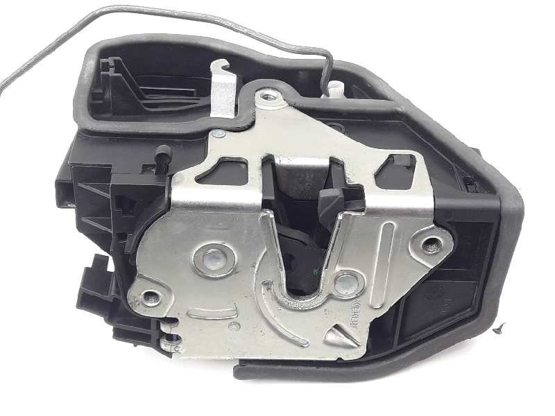 Recambio de cerradura puerta trasera derecha para bmw serie 5 berlina (e60) 530i referencia OEM IAM 7036172  