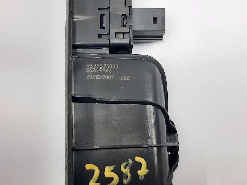 Recambio de mando elevalunas trasero derecho para peugeot 308 premium referencia OEM IAM 96573850XT  