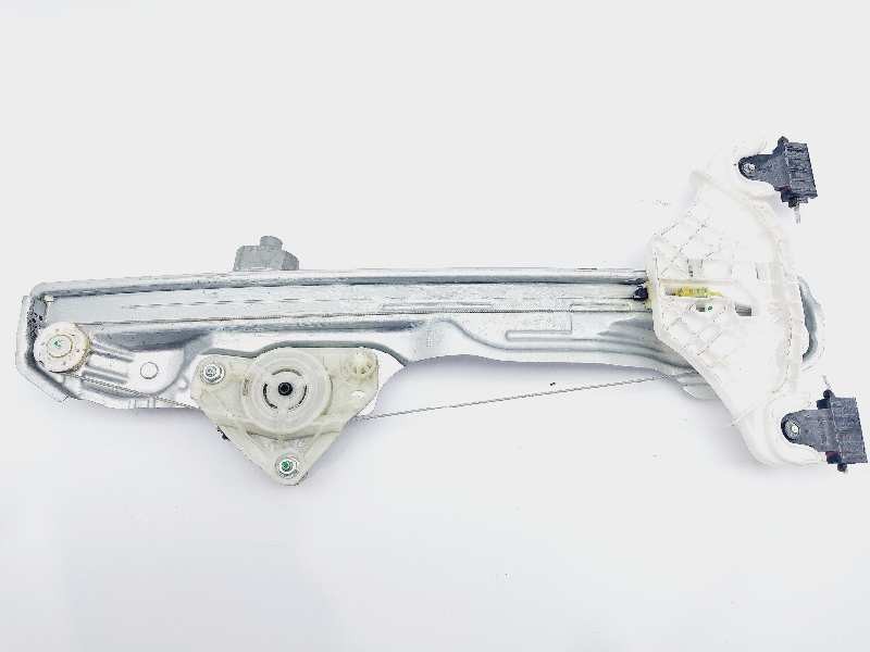 Recambio de elevalunas trasero derecho para hyundai kona essence 2wd referencia OEM IAM 82450J9000 83402J9000 