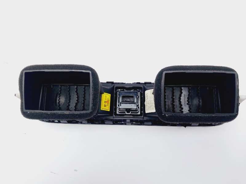 Recambio de rejilla aireadora para hyundai kona essence 2wd referencia OEM IAM 97410J9000PGB 93790J9000 