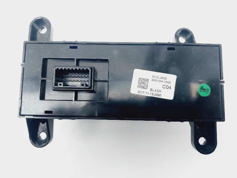Recambio de mando multifuncion para hyundai kona essence 2wd referencia OEM IAM 93710J9030  