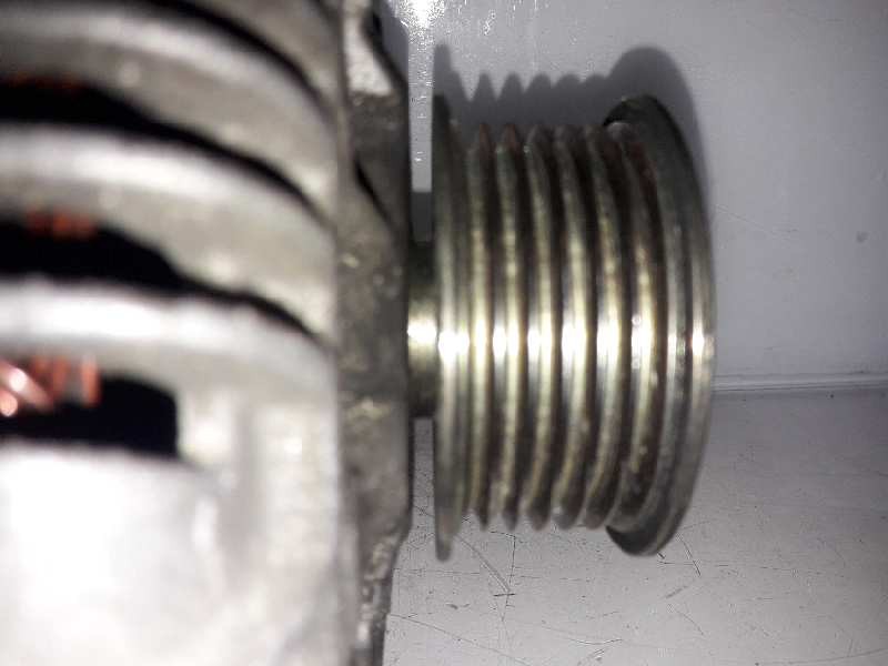 Recambio de alternador para renault megane i classic (la0) 1.9 dti alize referencia OEM IAM 7700436623  