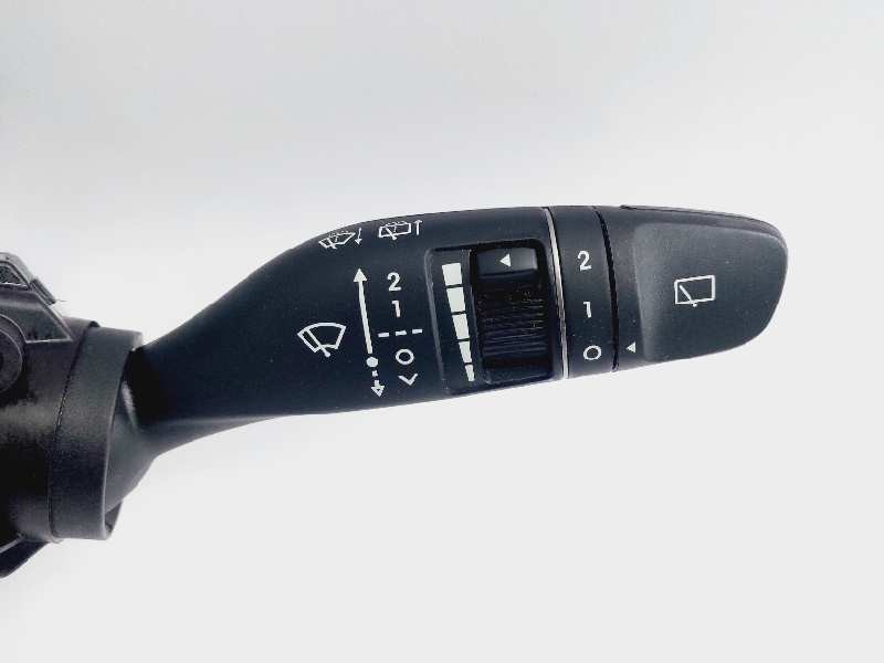 Recambio de mando luces para hyundai kona essence 2wd referencia OEM IAM 93403J9950  