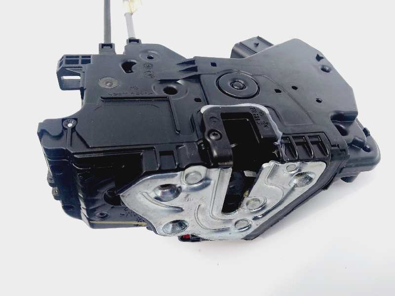 Recambio de cerradura puerta delantera derecha para hyundai kona essence 2wd referencia OEM IAM 81320J9010  