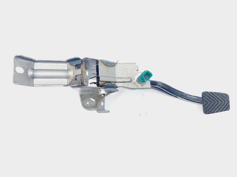 Recambio de pedal freno para hyundai kona essence 2wd referencia OEM IAM 32800J9100  