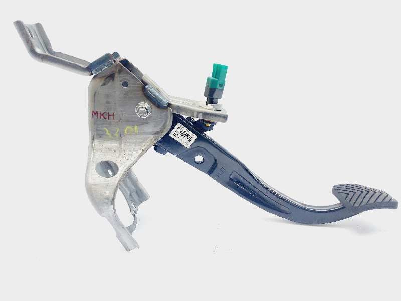 Recambio de pedal freno para hyundai kona essence 2wd referencia OEM IAM 32800J9100  