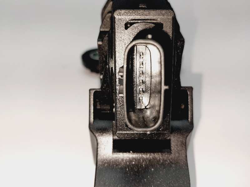 Recambio de potenciometro pedal para hyundai kona essence 2wd referencia OEM IAM 32700H8100  
