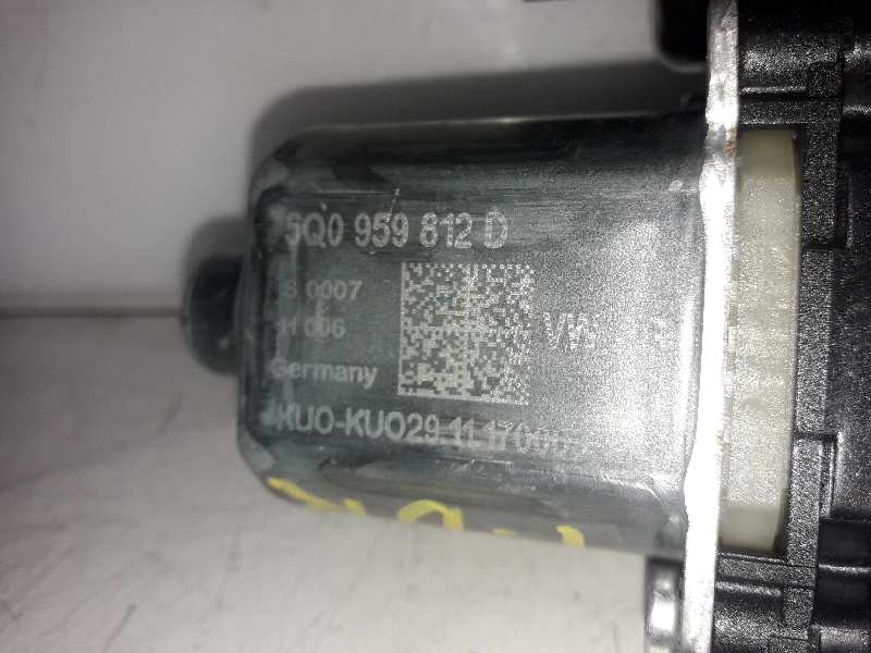 Recambio de motor elevalunas trasero derecho para seat arona style referencia OEM IAM 0130822694 5Q0959812D 