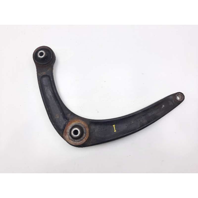 Recambio de brazo suspension inferior delantero izquierdo para peugeot 308 premium referencia OEM IAM 823215  