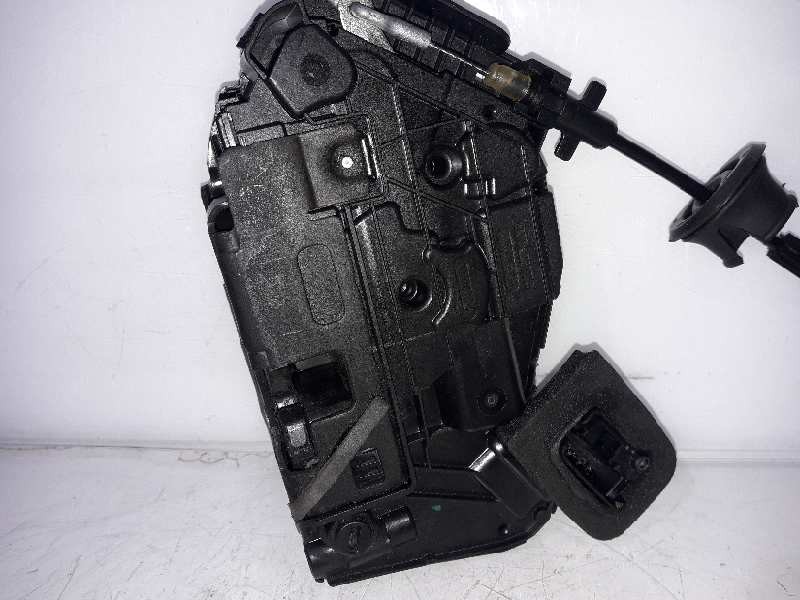 Recambio de cerradura puerta trasera derecha para seat arona style referencia OEM IAM A6E5TA839016E  