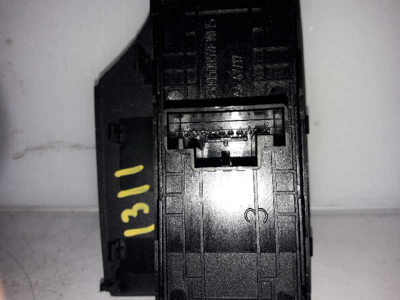 Recambio de mando elevalunas delantero izquierdo para seat arona style referencia OEM IAM 5G0959857F  