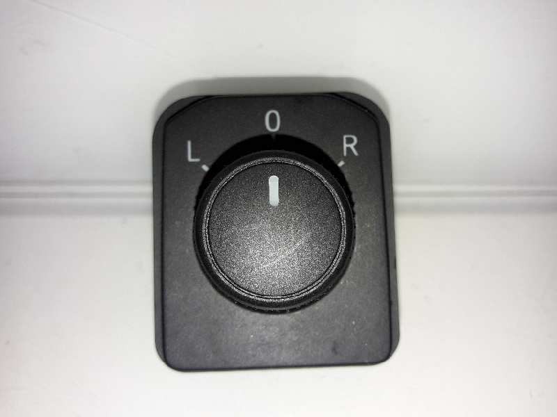 Recambio de mando retrovisor para seat arona style referencia OEM IAM 6F0959566  