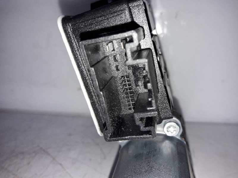 Recambio de motor elevalunas delantero derecho para seat arona style referencia OEM IAM 0130822064 2Q1959882 
