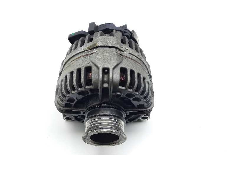 Recambio de alternador para opel astra h berlina cosmo referencia OEM IAM 55556067 0124425020 