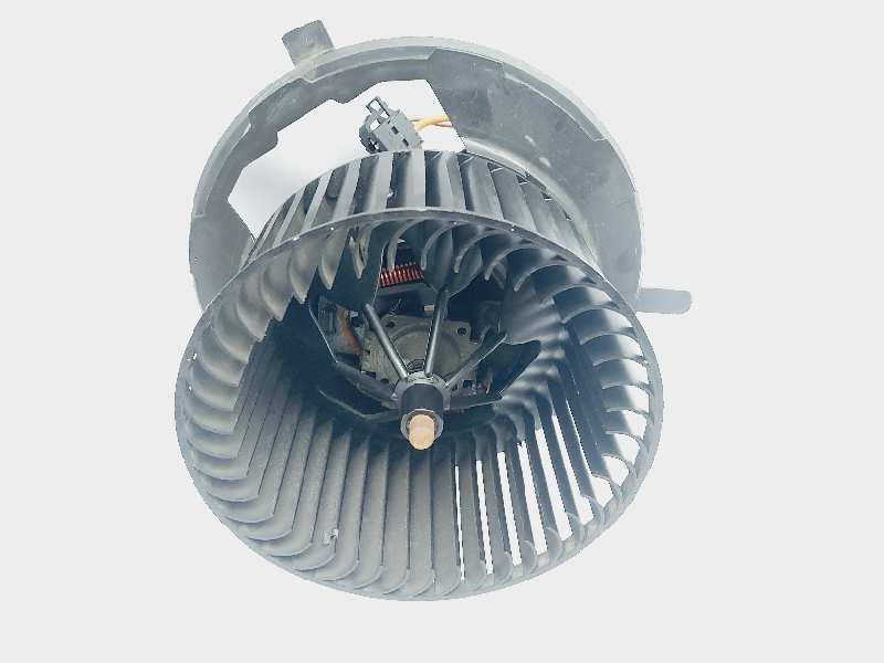 Recambio de motor calefaccion para volkswagen passat lim. (362) highline bluemotion referencia OEM IAM 3C1820015Q  