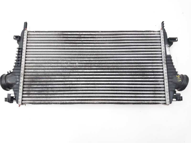 Recambio de intercooler para opel insignia berlina cosmo referencia OEM IAM 13241751  