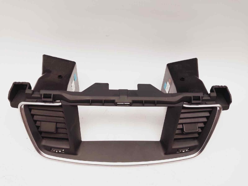 Recambio de rejilla aireadora para peugeot 508 sw active referencia OEM IAM 9686457877 9686445277 