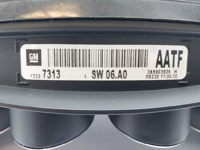 Recambio de cuadro instrumentos para opel insignia berlina cosmo referencia OEM IAM 13327313  