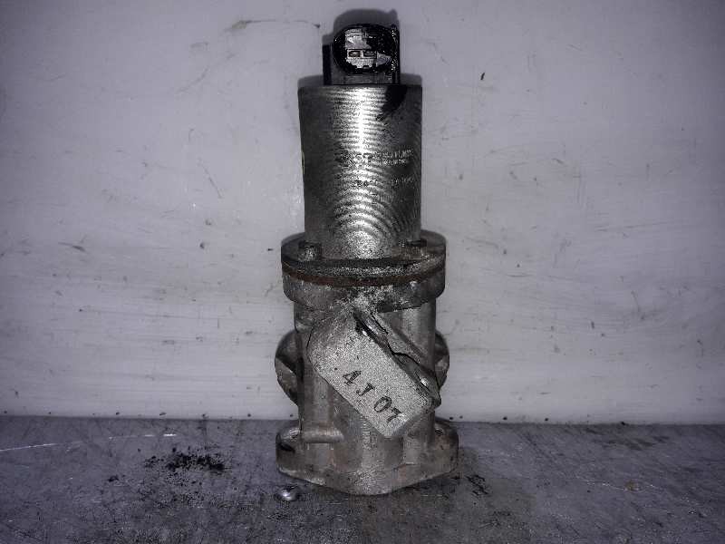 Recambio de valvula egr para kia sorento 2.5 crdi ex referencia OEM IAM 2841C4A100  