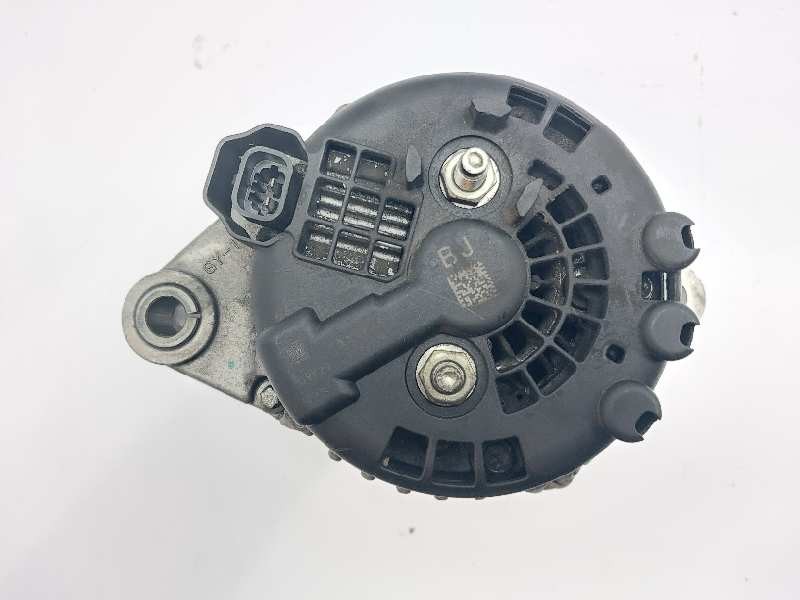 Recambio de alternador para opel insignia berlina cosmo referencia OEM IAM 13502583  
