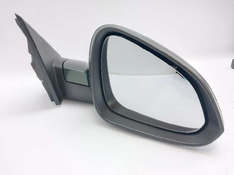 Recambio de retrovisor derecho para opel insignia berlina cosmo referencia OEM IAM 13269586 13268446 1428476