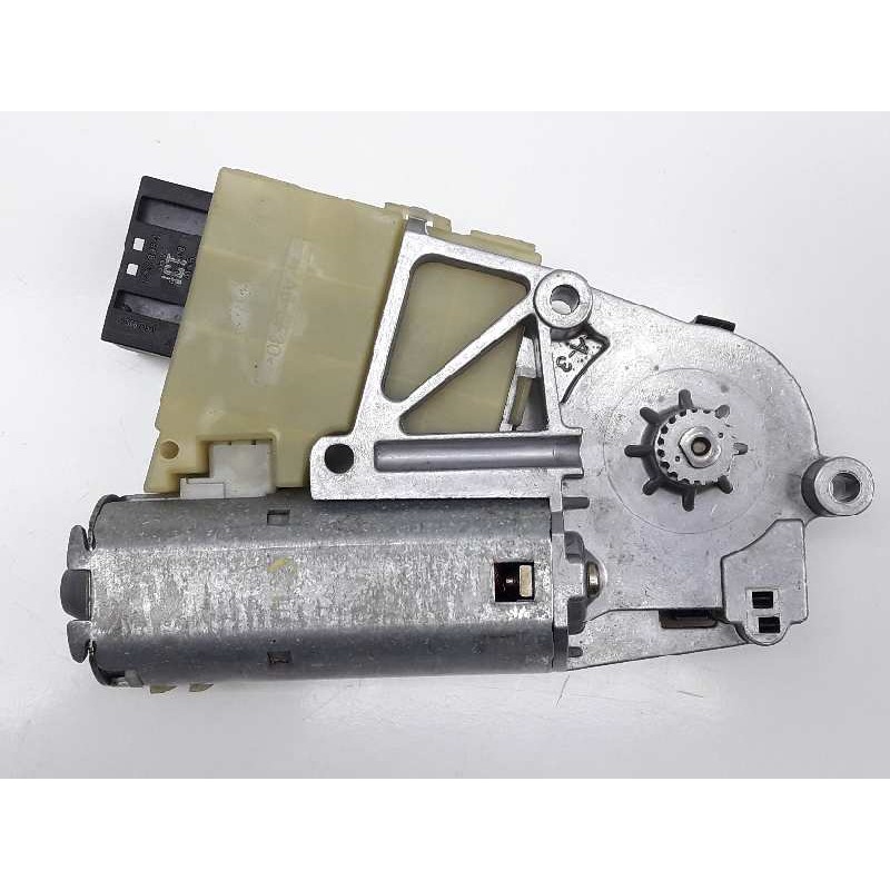 Recambio de motor techo electrico para bmw serie 5 berlina (e60) 530i referencia OEM IAM 67616937509 6937509 03014600341