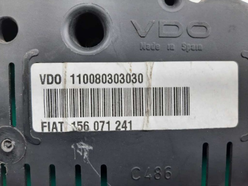 Recambio de cuadro instrumentos para alfa romeo 147 (190) 1.9 jtd cat referencia OEM IAM 156071241  