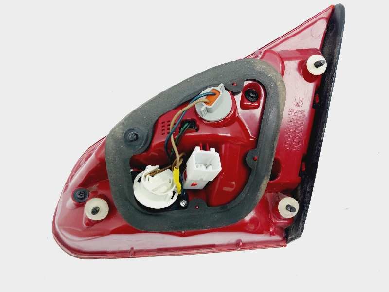 Recambio de piloto trasero izquierdo interior para kia cee´d x-tech referencia OEM IAM 92403A2200  