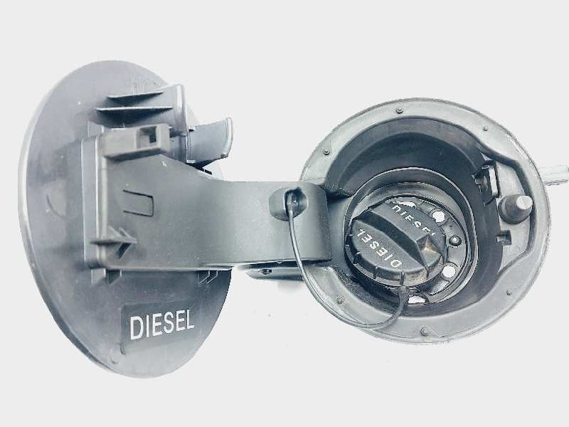 Recambio de tapa exterior combustible para kia cee´d x-tech referencia OEM IAM 81595A2000  