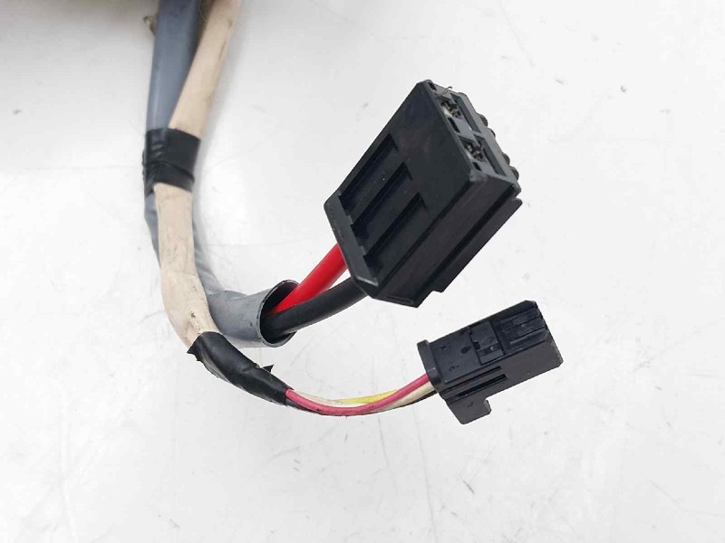 Recambio de columna direccion para toyota yaris hybrid referencia OEM IAM 452500D194 JJ301002130 AV1608001013