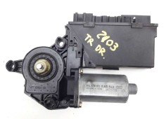 Recambio de motor elevalunas trasero derecho para audi a4 berlina (8e) 1.9 tdi (96kw) referencia OEM IAM 8E0959802A 8E0959802  2
