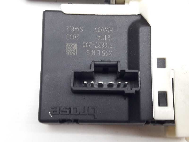 Recambio de motor elevalunas trasero derecho para renault megane iii berlina 5 p expression referencia OEM IAM 827306548R  