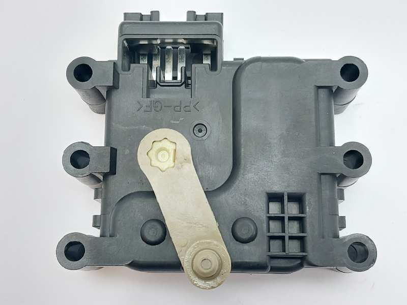 Recambio de motor apertura trampillas climatizador para mazda 5 berl. (cr) 2.0 crtd active+ (105kw) referencia OEM IAM 8611E  