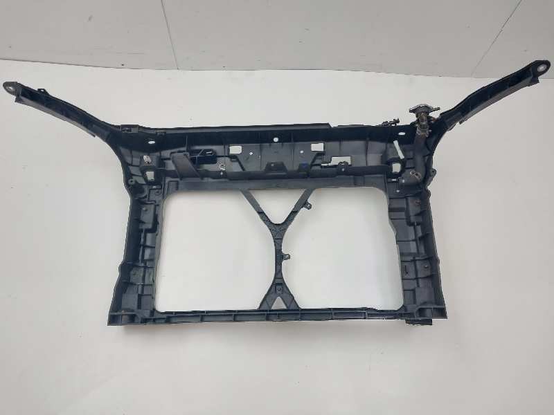 Recambio de panel frontal para mazda 5 berl. (cr) 2.0 crtd active+ (105kw) referencia OEM IAM C23553110F C23553110 C23553110