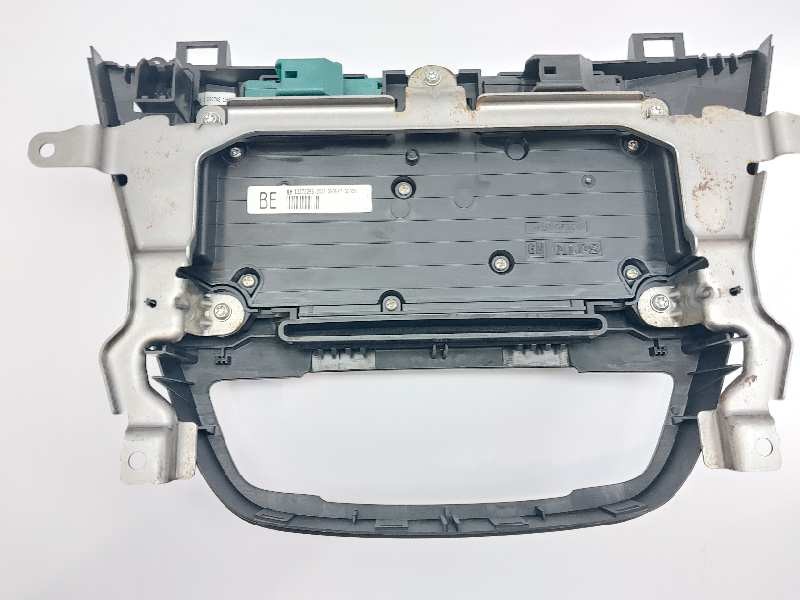 Recambio de sistema audio / cd para opel insignia berlina cosmo referencia OEM IAM 13273255  
